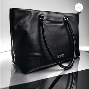 Buffbunny Game Changer Bag in Noir (Black)